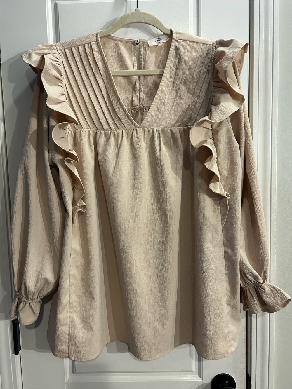entro Blouse in Beige